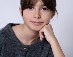 MIA ELIF